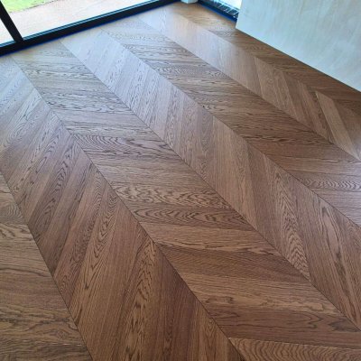 FertigDeska Chevron Dab Color Rosolare 3